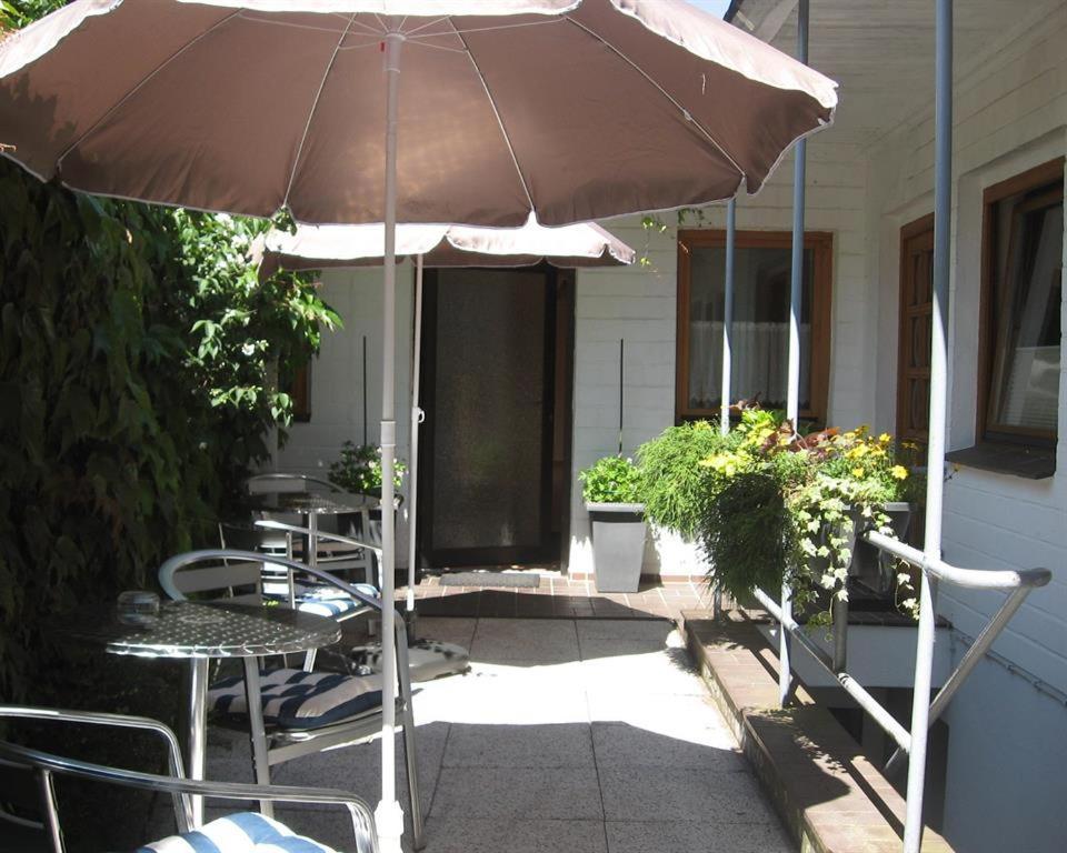 Altes Schulhaus Apartment Бад Швартау Екстериор снимка