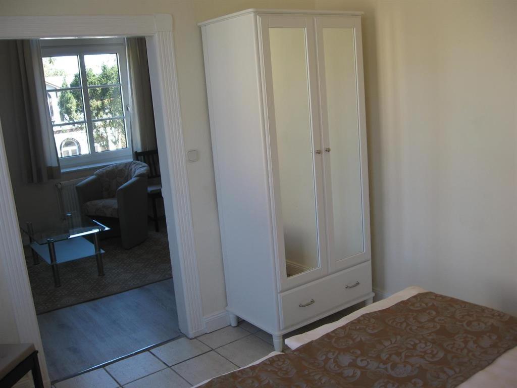 Altes Schulhaus Apartment Бад Швартау Стая снимка
